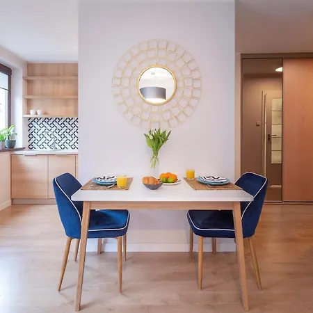 Beautiful 600 M To The By Renters *