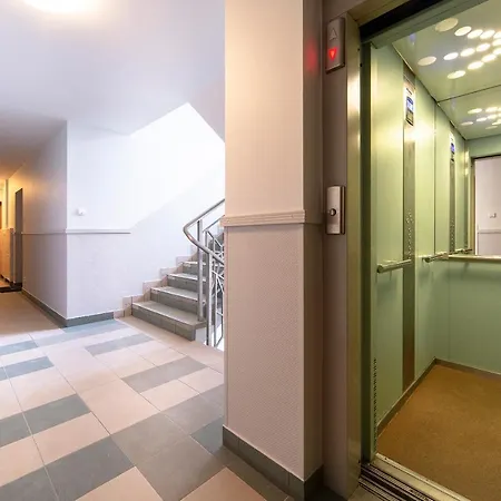 Beautiful 600 M To The By Renters Apartman